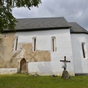 Romanskogoticky kostol Rakos Triglav